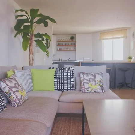 Oasis 100 Meters From With Private Parking