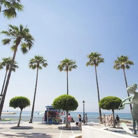 Apartment Oasis 100 Meters From With Private Parking Marbella