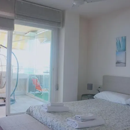Apartment Oasis 100 Meters From With Private Parking *