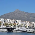 Oasis 100 Meters From With Private Parking
